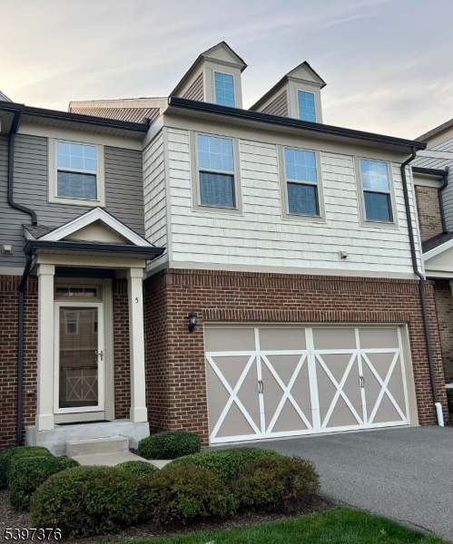 Kensington Square - Residential Lease