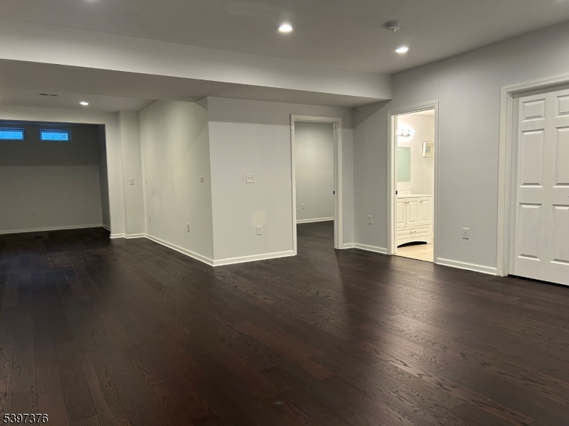 Kensington Square - Residential Lease