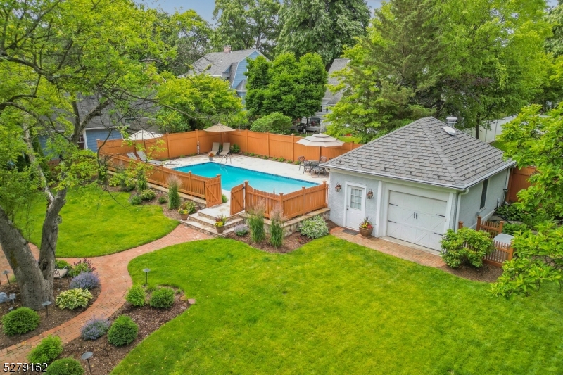 Hill Section - Residential