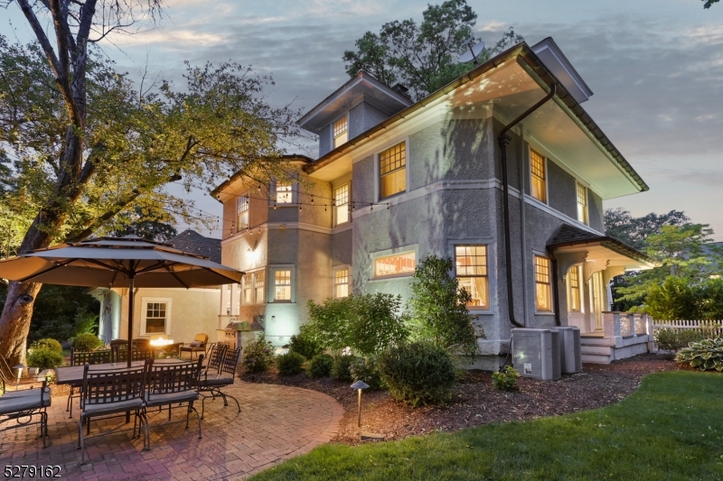 Hill Section - Residential