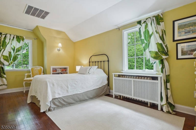 Knollwood - Residential