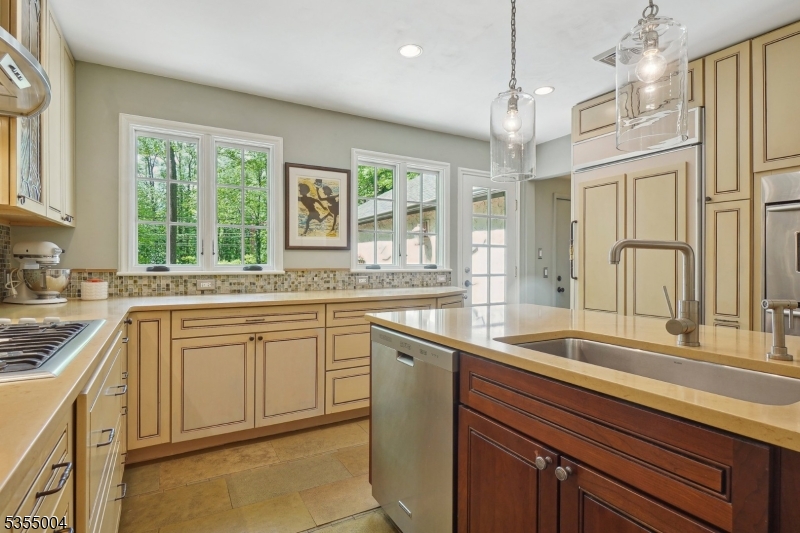 Knollwood - Residential