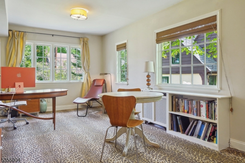 Knollwood - Residential