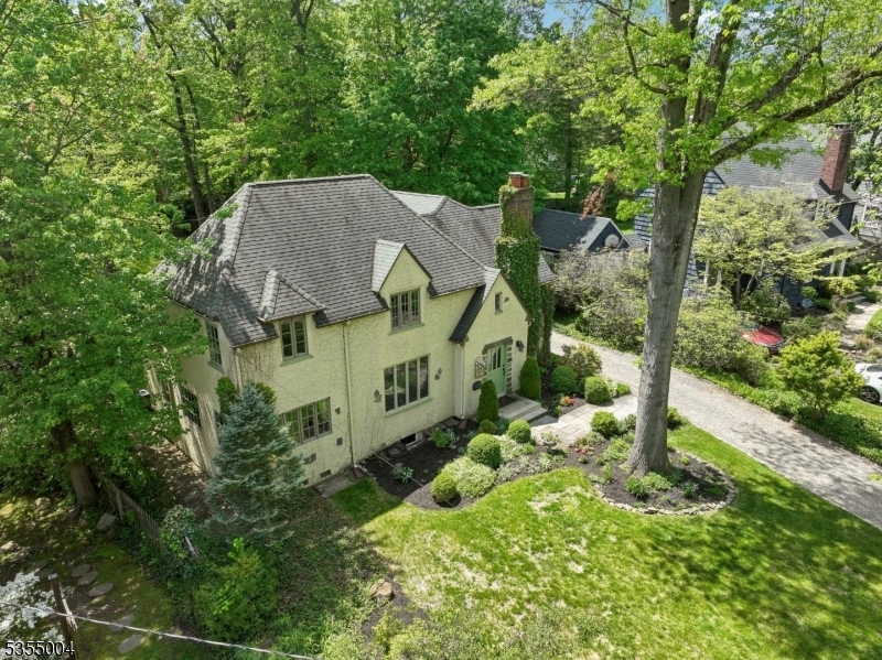 Knollwood - Residential