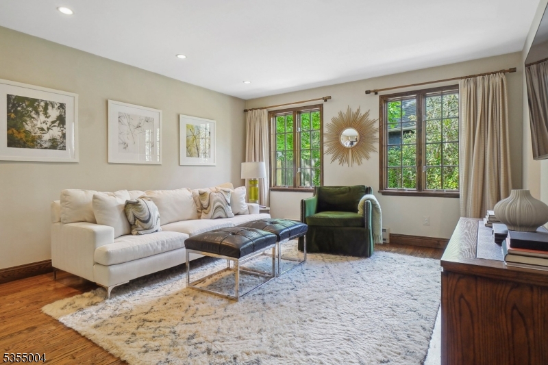 Knollwood - Residential