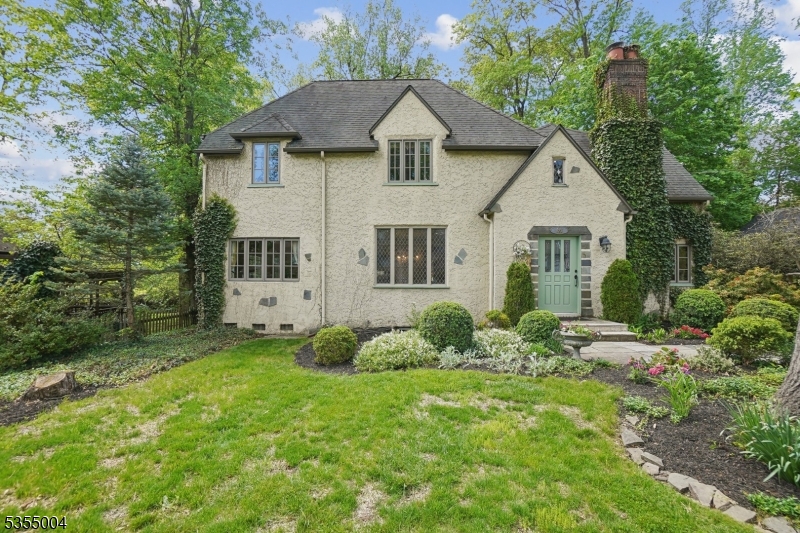 Knollwood - Residential