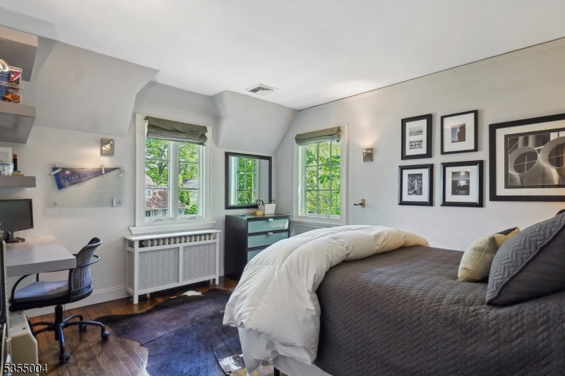 Knollwood - Residential