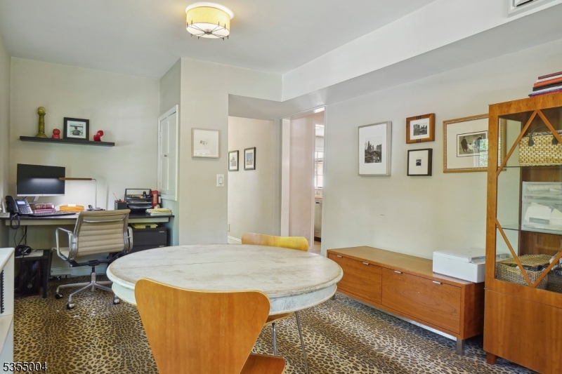 Knollwood - Residential