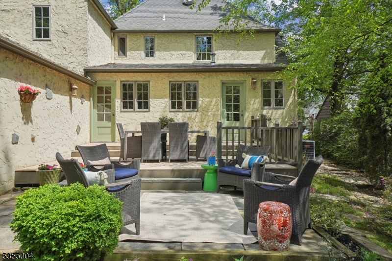 Knollwood - Residential