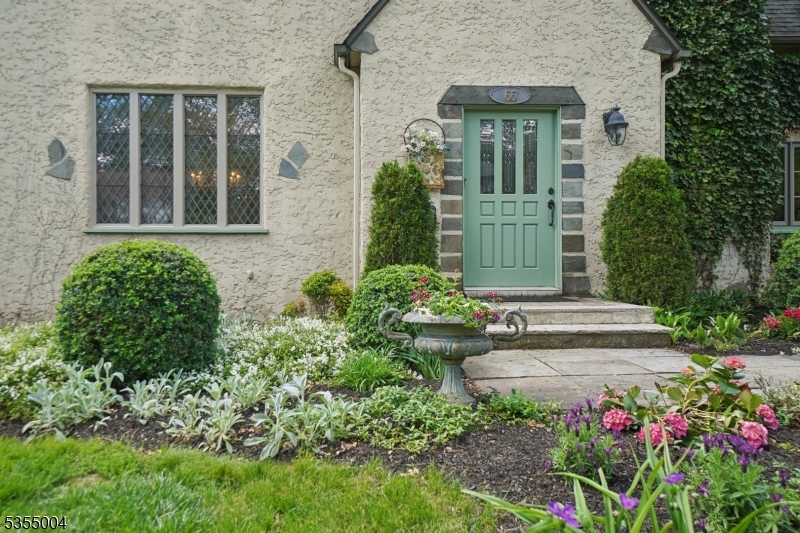 Knollwood - Residential