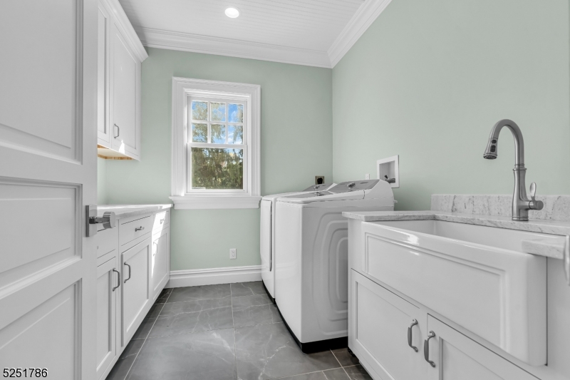 Rolling Hill - Residential