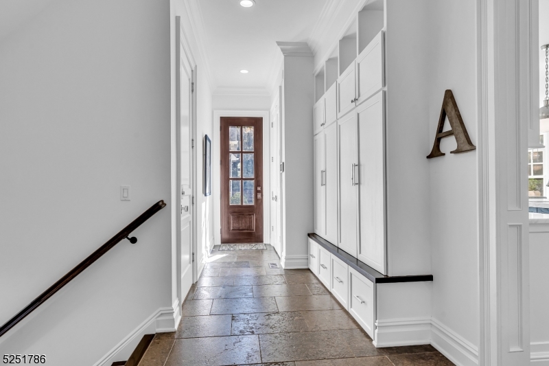 Rolling Hill - Residential