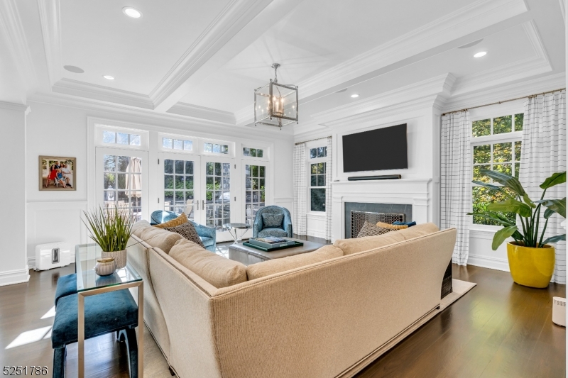 Rolling Hill - Residential