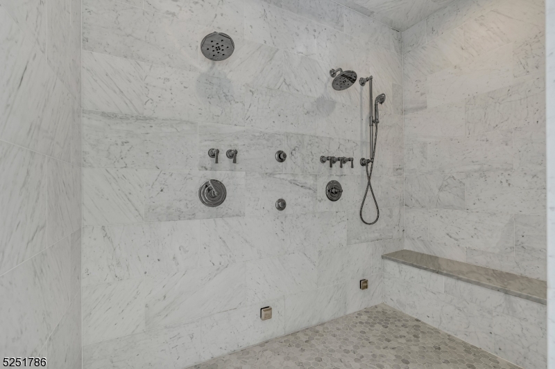 Rolling Hill - Residential