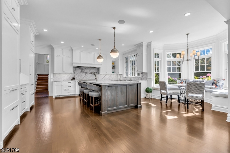 Rolling Hill - Residential