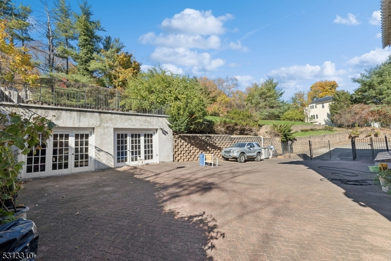 Estate - Residential