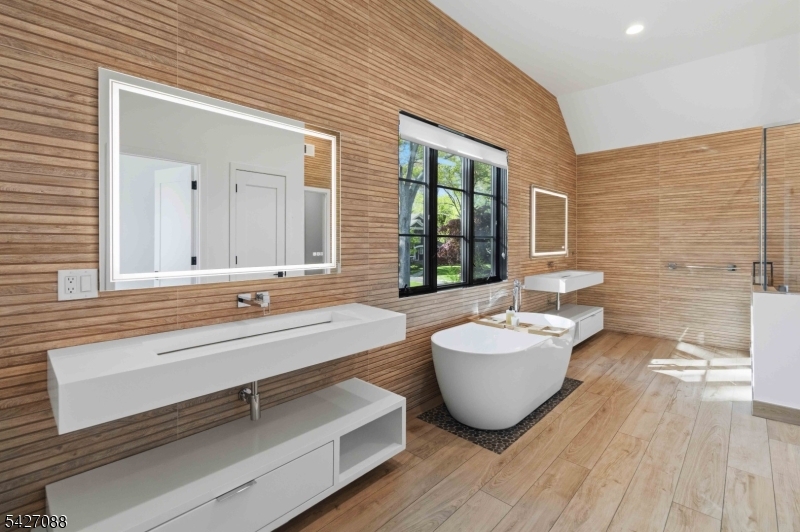 Rolling Hill - Residential