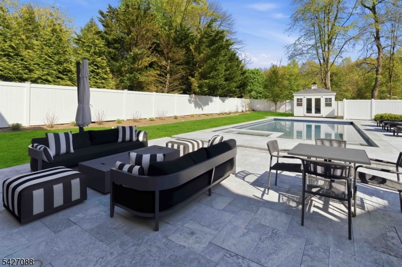 Rolling Hill - Residential