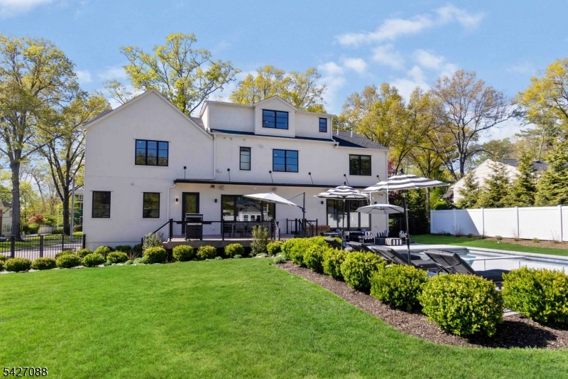 Rolling Hill - Residential
