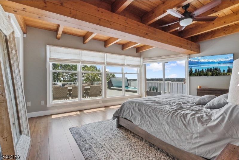 Toms River Township, New Jersey 08753, United States, 3 Bedrooms Bedrooms, ,3 BathroomsBathrooms,Residential,Active,201809