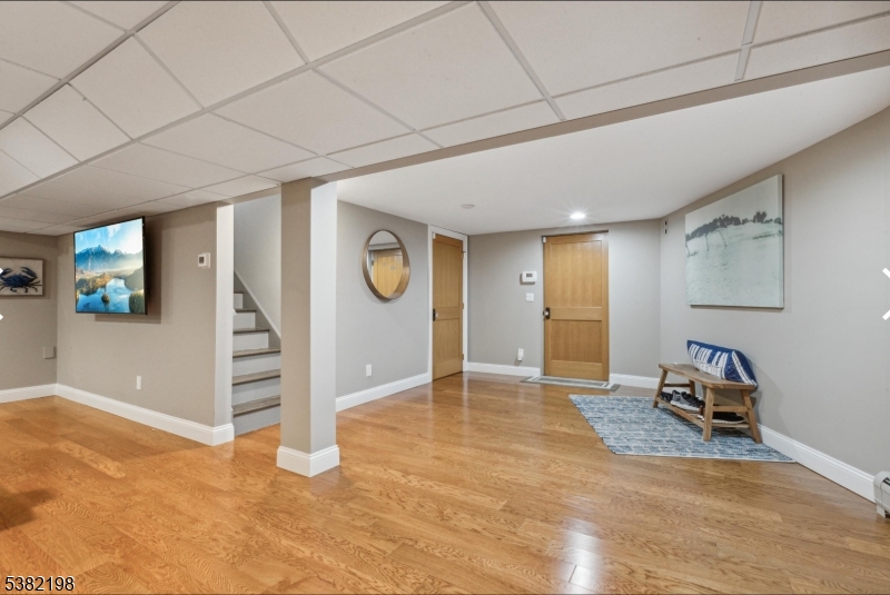 Toms River Township, New Jersey 08753, United States, 3 Bedrooms Bedrooms, ,3 BathroomsBathrooms,Residential,Active,201809