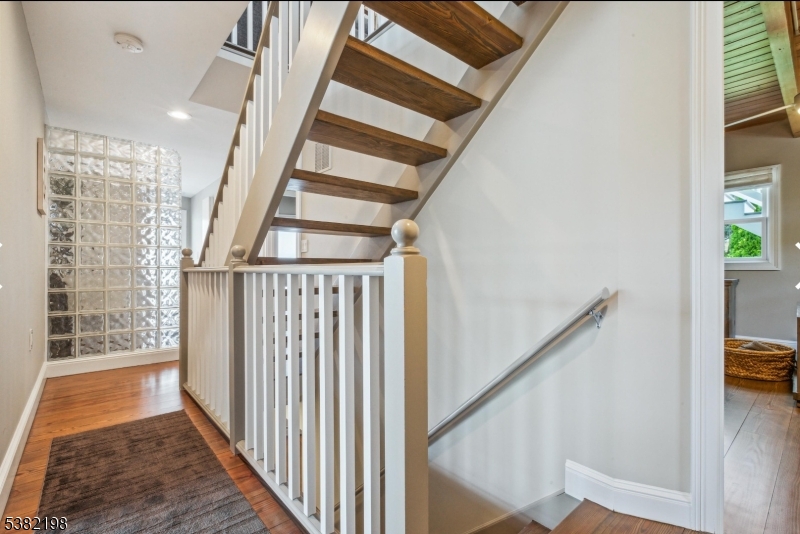 Toms River Township, New Jersey 08753, United States, 3 Bedrooms Bedrooms, ,3 BathroomsBathrooms,Residential,Active,201809