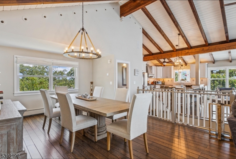 Toms River Township, New Jersey 08753, United States, 3 Bedrooms Bedrooms, ,3 BathroomsBathrooms,Residential,Active,201809