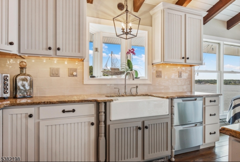 Toms River Township, New Jersey 08753, United States, 3 Bedrooms Bedrooms, ,3 BathroomsBathrooms,Residential,Active,201809