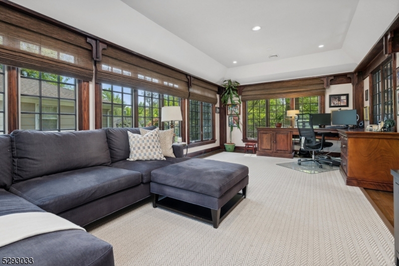 OLD SHORT HILLS - Residential