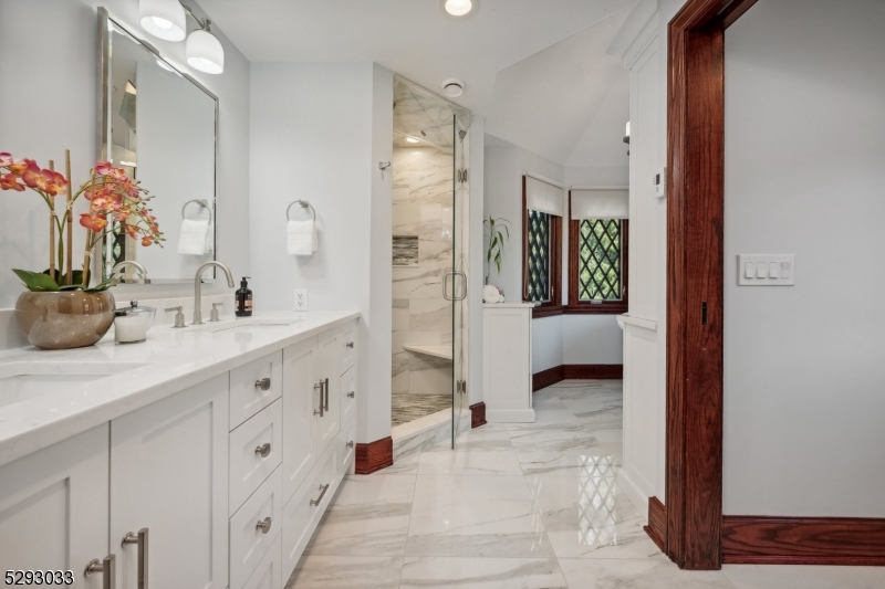 OLD SHORT HILLS - Residential