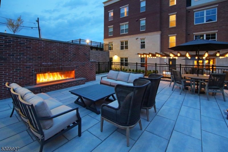 Court House - Residential Lease