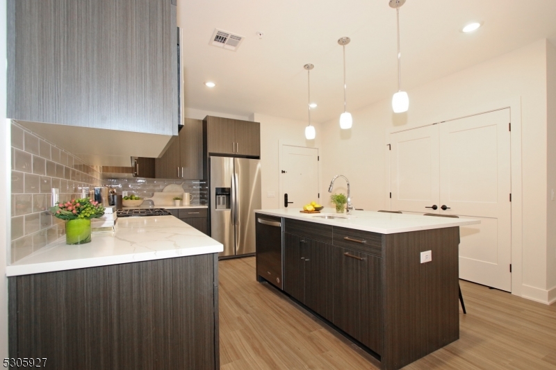 Court House - Residential Lease