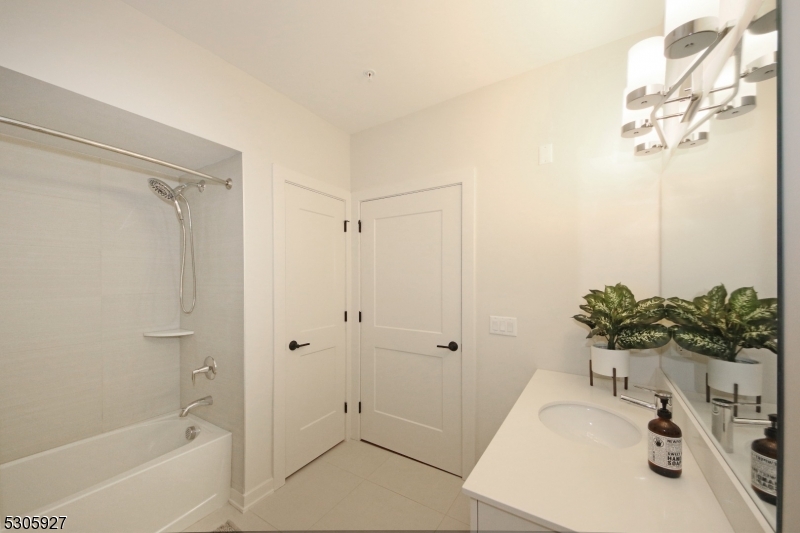 Court House - Residential Lease