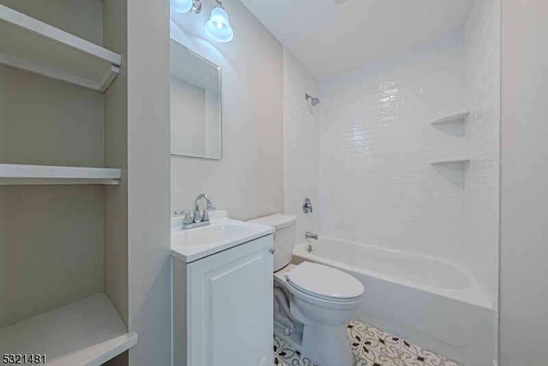 Indian Lake - Residential Lease