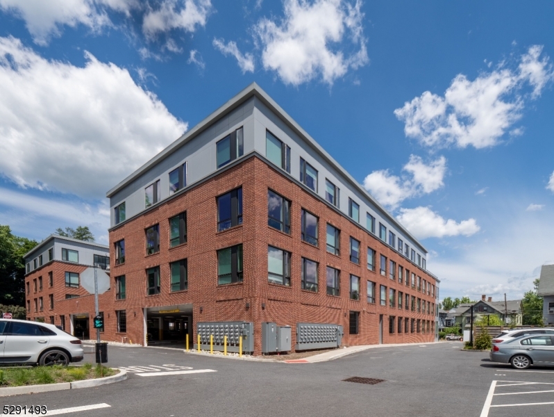 MAX at Morrris - Residential Lease