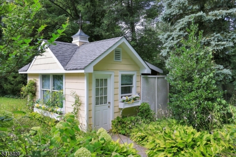 SLEEPY HOLLOW - Residential