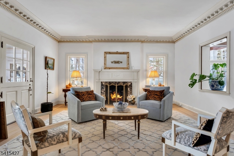 SLEEPY HOLLOW - Residential