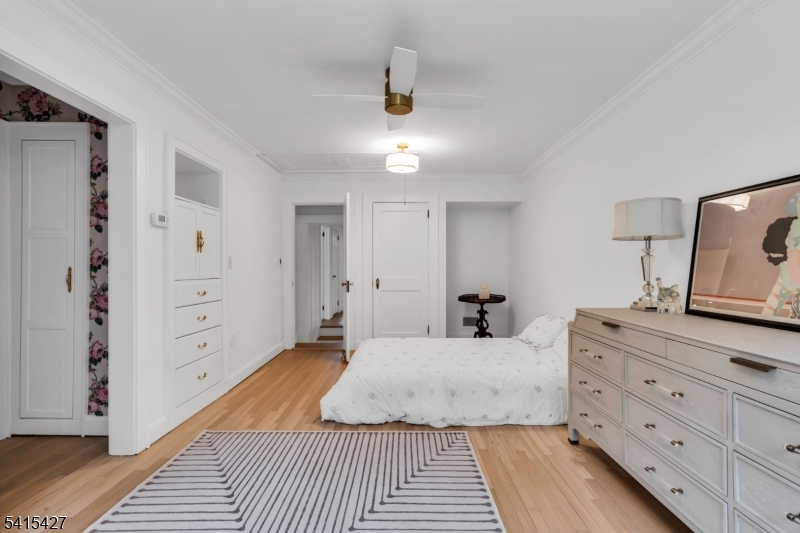 SLEEPY HOLLOW - Residential