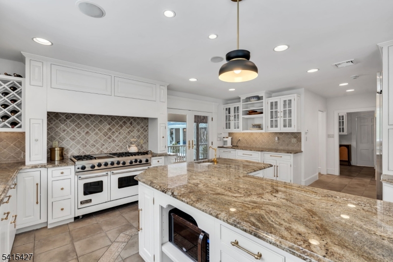 SLEEPY HOLLOW - Residential