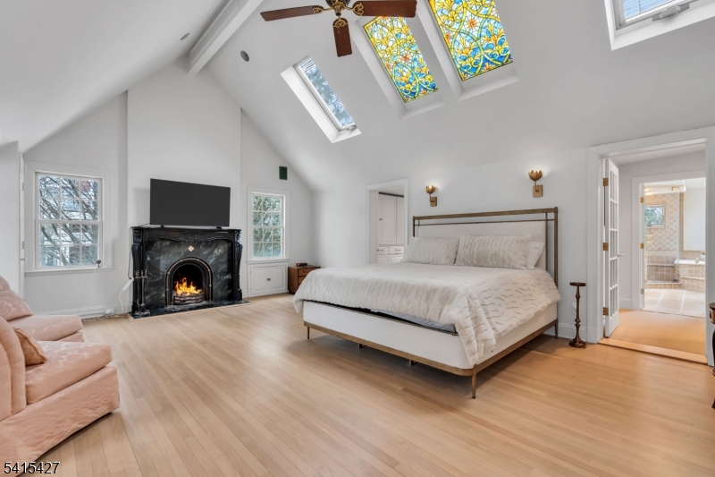 SLEEPY HOLLOW - Residential