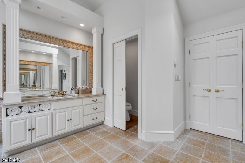 SLEEPY HOLLOW - Residential