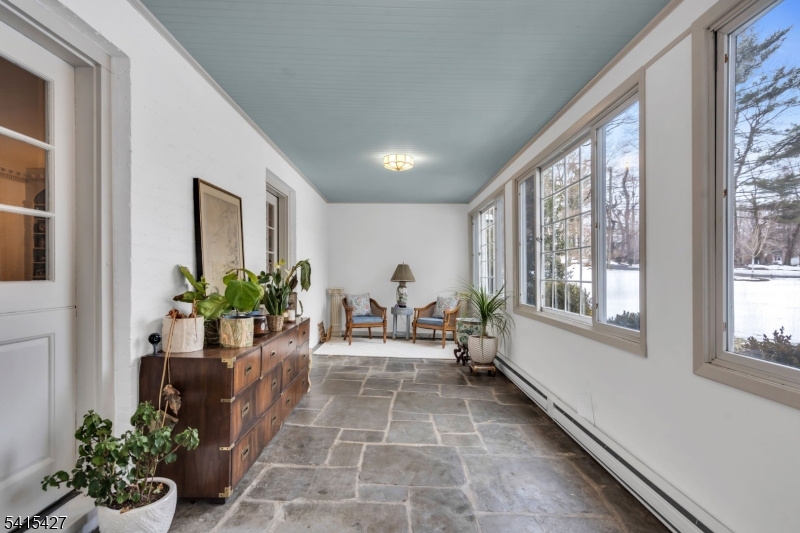 SLEEPY HOLLOW - Residential