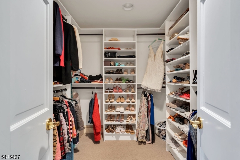 SLEEPY HOLLOW - Residential