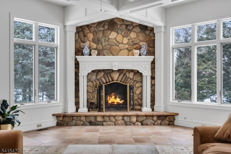 SLEEPY HOLLOW - Residential