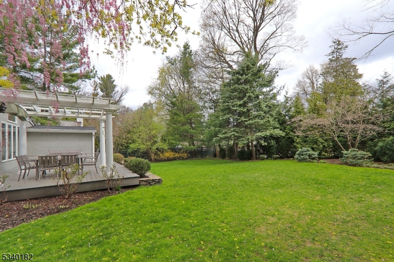 21 Lenox Rd