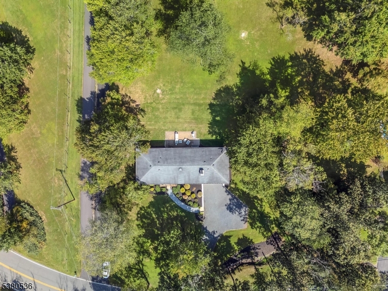 Neshanic - Residential