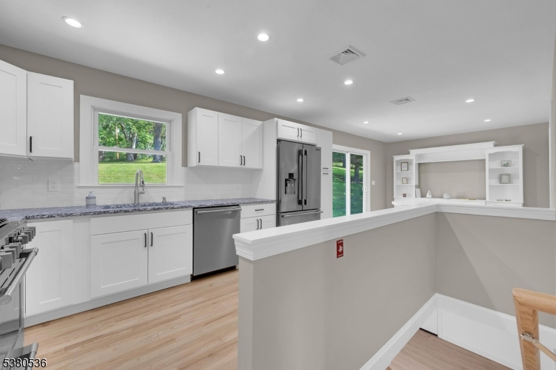 Neshanic - Residential