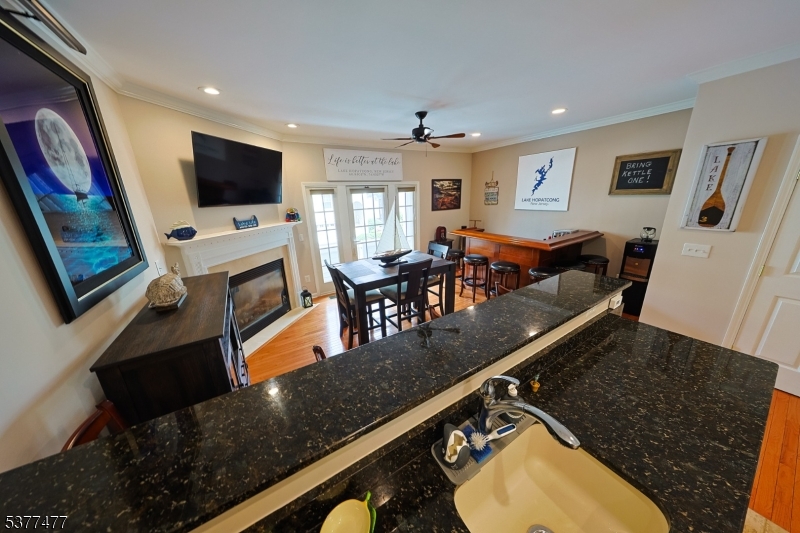 Lakeshore Village - Residential