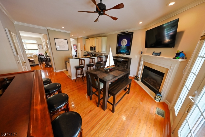 Lakeshore Village - Residential