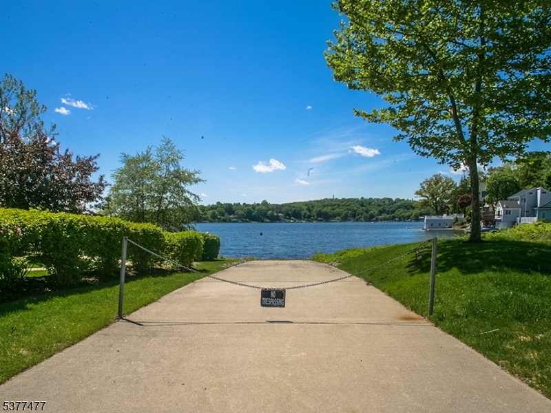 Lakeshore Village - Residential